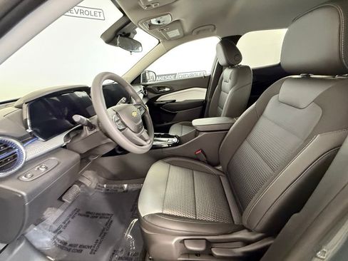 New 2026 Chevrolet Trax LT FWD image 13