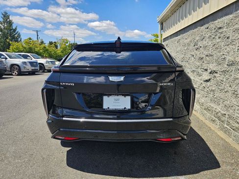 Used 2024 Cadillac Lyriq Tech w/ Driver Assist Package AWD/4WD image 5