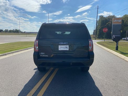 Used 2020 GMC Yukon SLT image 9