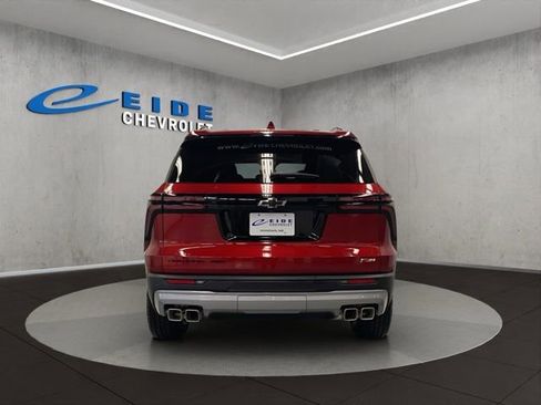 New 2026 Chevrolet Traverse Z71 w/ Enhanced Driving Package AWD/4WD image 5