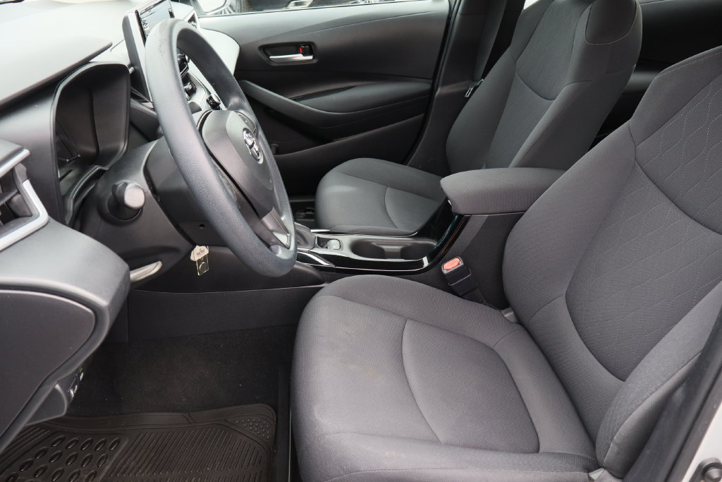 Used 2020 Toyota Corolla LE FWD image 21