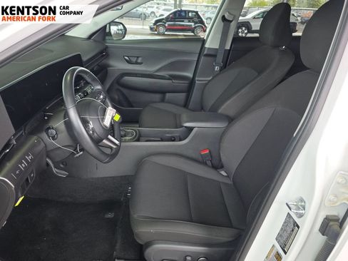 Used 2025 Hyundai Kona SEL AWD/4WD image 4