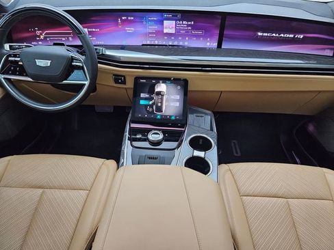 New 2025 Cadillac Escalade IQ Luxury 2 image 13