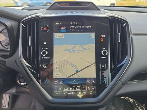 Used 2025 Subaru Ascent Bronze Edition w/ Onyx Package image 18