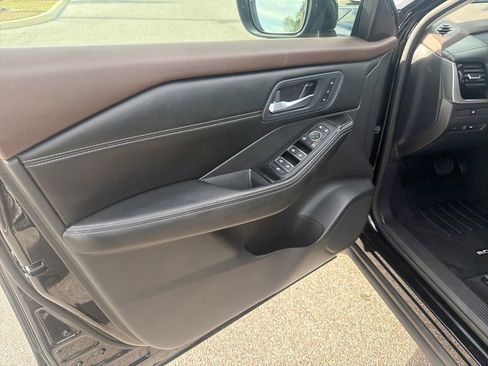 Certified 2023 Nissan Rogue SL image 15