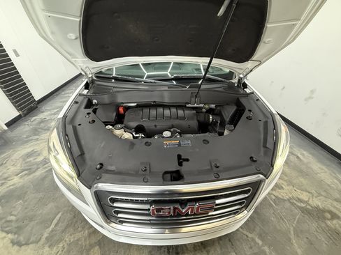 Used 2017 GMC Acadia Limited SLT image 29