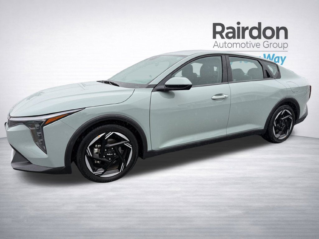 Certified 2025 Kia K4 EX FWD image 3