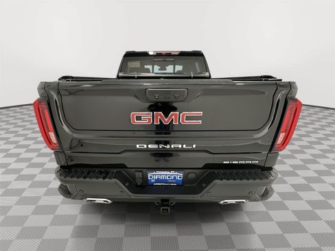 Used 2022 GMC Sierra 1500 Denali AWD/4WD image 4
