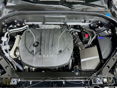 Used 2023 Volvo XC60 B5 Plus w/ Climate Package image 34