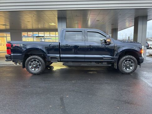 Used 2023 Ford F350 Lariat w/ Lariat Ultimate Package image 3