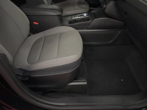 Used 2022 Ford Escape SE w/ Convenience Package image 31
