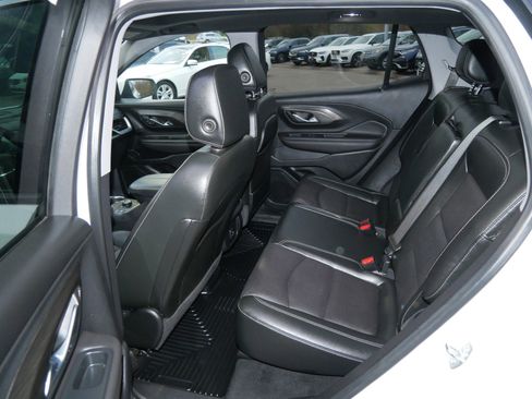 Used 2022 GMC Terrain SLT w/ Infotainment Package II image 11