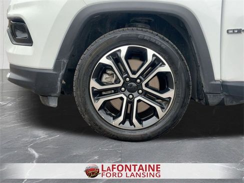 Used 2023 Jeep Compass Limited image 32