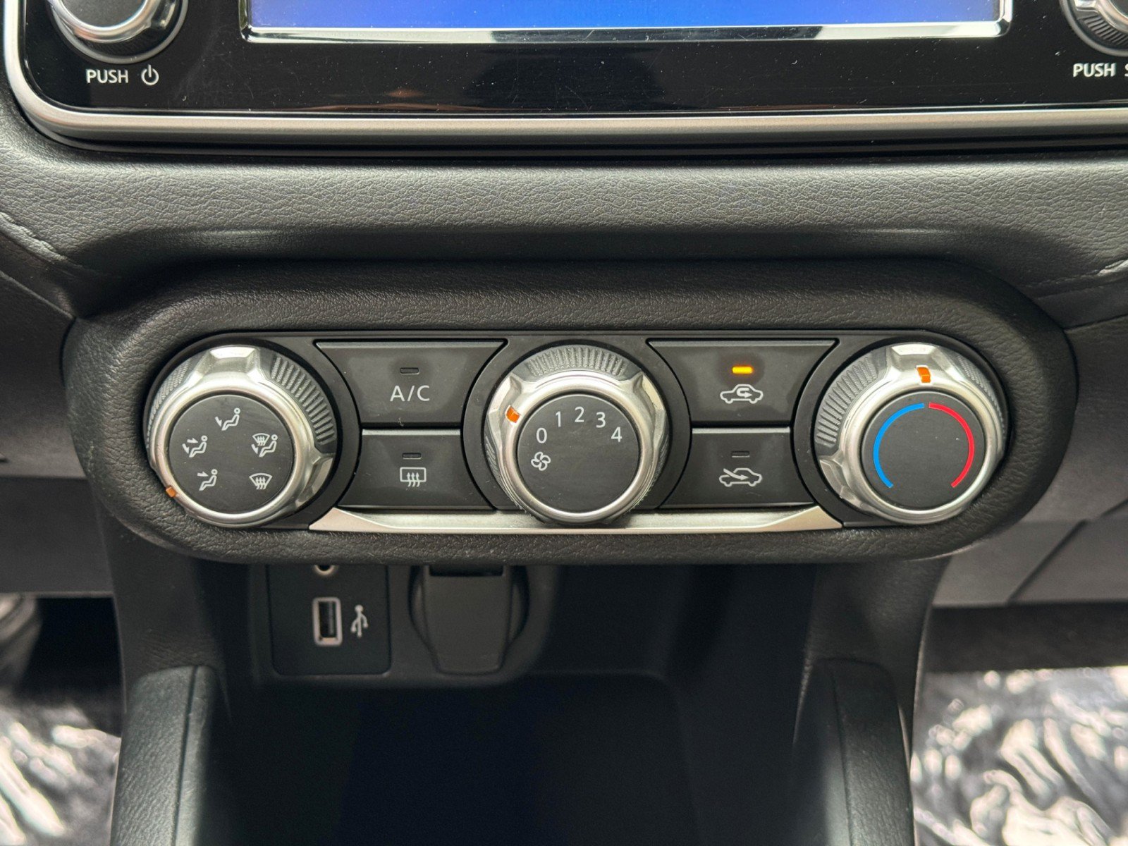 Used 2024 Nissan Versa S w/ Trunk Package FWD image 24