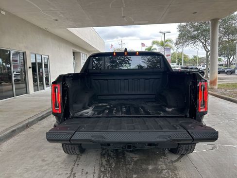 Used 2024 GMC Hummer EV 3X image 40