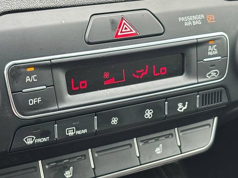 Used 2019 Kia Sorento EX AWD/4WD image 29