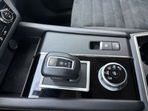 Used 2023 Mitsubishi Outlander SE FWD image 9