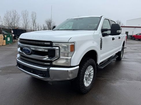 Used 2020 Ford F350 XLT w/ Camper Package image 1