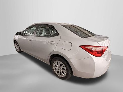 Used 2018 Toyota Corolla LE image 5