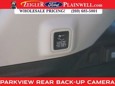 Used 2023 Jeep Grand Cherokee Limited image 11