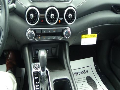 Used 2025 Nissan Sentra SV FWD image 24