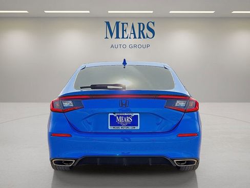 Used 2024 Honda Civic Sport Touring image 4