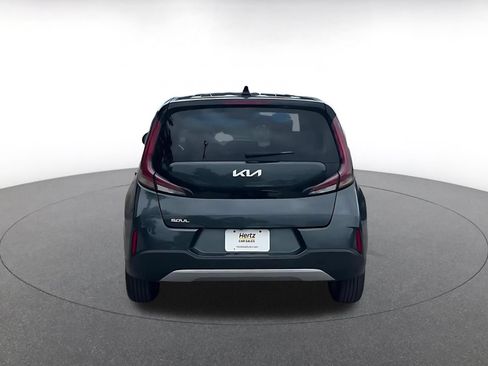 Used 2025 Kia Soul LX w/ LX Technology Package FWD image 10