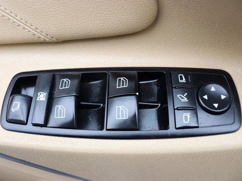 Used 2010 Mercedes-Benz GL 450 4MATIC image 49