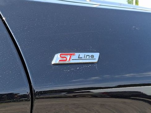 Used 2025 Ford Explorer ST-Line w/ ST-Line Street Pack AWD/4WD image 37