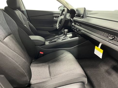 New 2025 Honda Accord SE image 30