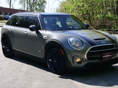 Used 2017 MINI Cooper Clubman S image 4