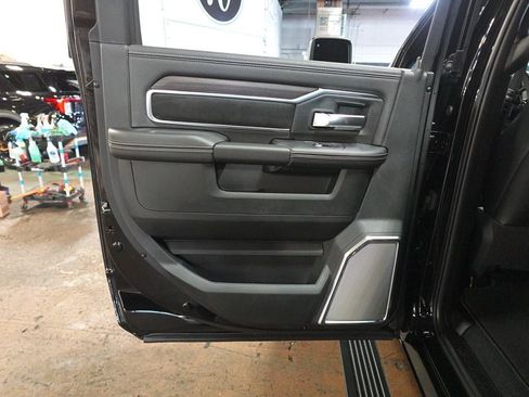 New 2026 RAM 2500 Laramie AWD/4WD image 25