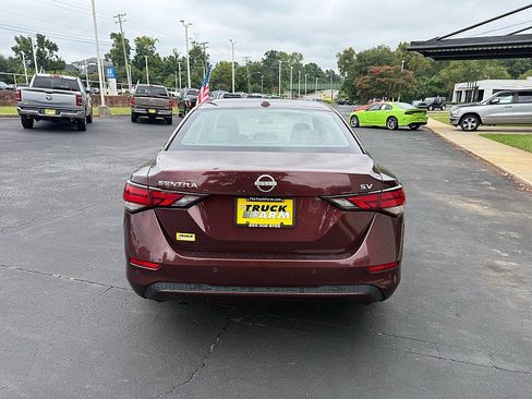 Used 2024 Nissan Sentra SV FWD image 4
