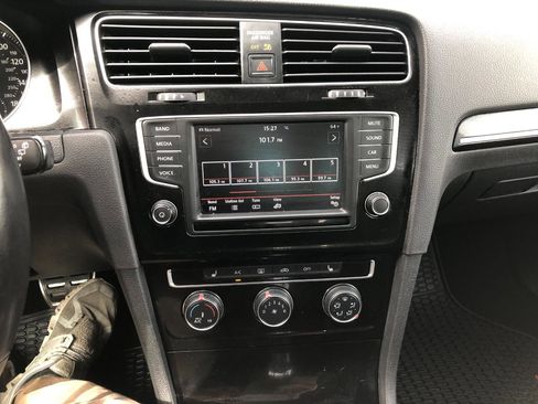 Used 2017 Volkswagen GTI Sport FWD image 22