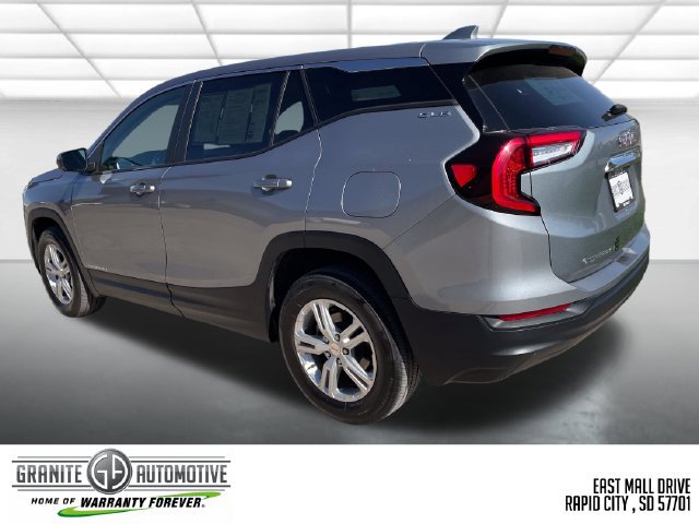 Used 2024 GMC Terrain SLE AWD/4WD image 5