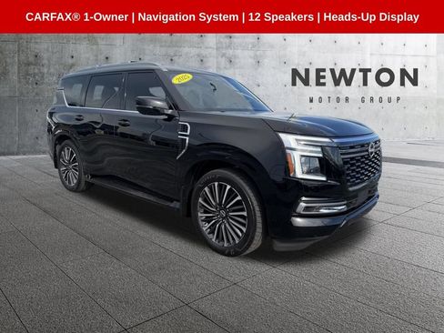 Used 2025 Nissan Armada Platinum Reserve AWD/4WD image 1