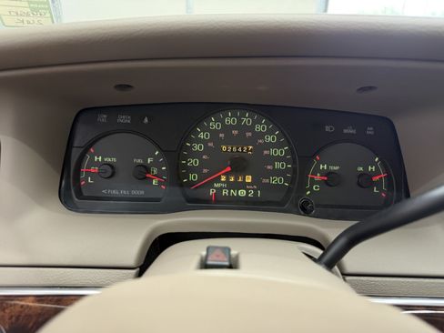Used 2004 Mercury Grand Marquis LS RWD image 19