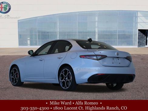 New 2025 Alfa Romeo Giulia AWD w/ Veloce Package AWD image 3