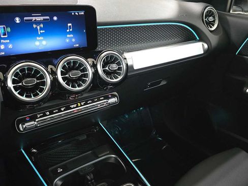 Certified 2026 Mercedes-Benz GLB 250 4MATIC image 35