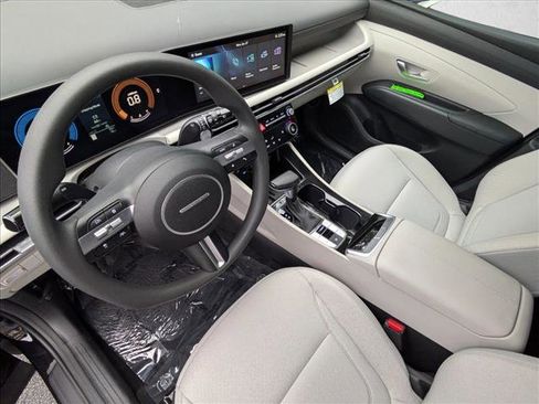 Certified 2025 Hyundai Tucson SEL FWD image 3