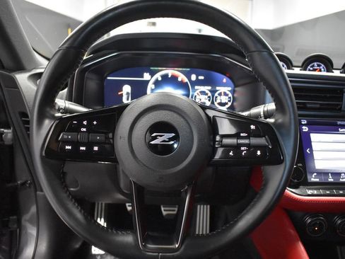 Certified 2024 Nissan Z Performance w/ Floor Mat Package image 28