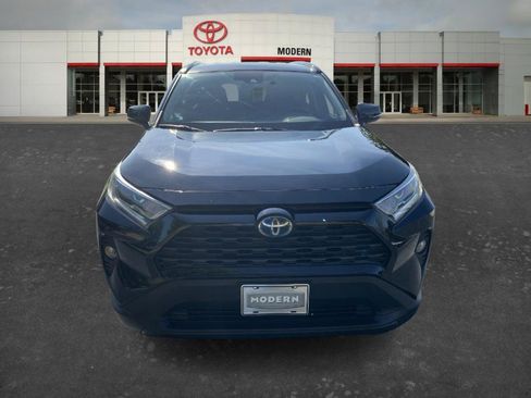 Used 2020 Toyota RAV4 XLE w/ XLE Grade Weather Package AWD/4WD image 2