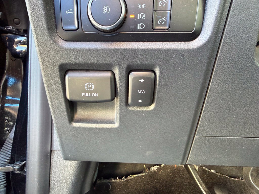 Used 2023 Ford F150 Raptor AWD/4WD image 9