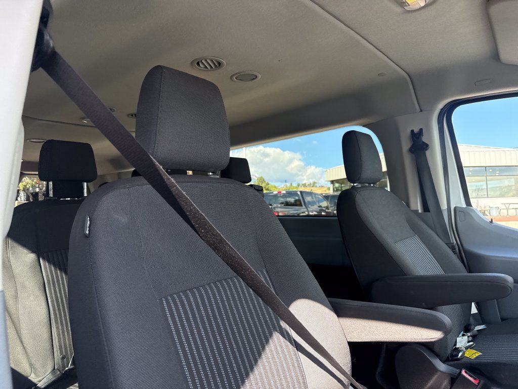 Used 2018 Ford Transit 150 XL RWD image 21