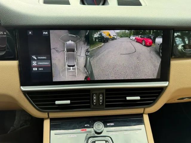 Used 2020 Porsche Cayenne AWD/4WD image 27