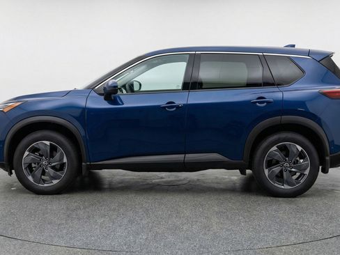Used 2025 Nissan Rogue SV AWD/4WD image 5