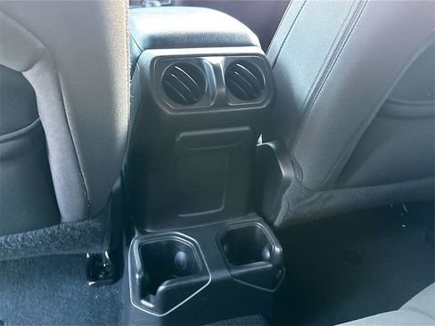 Used 2021 Jeep Wrangler Unlimited Willys image 27