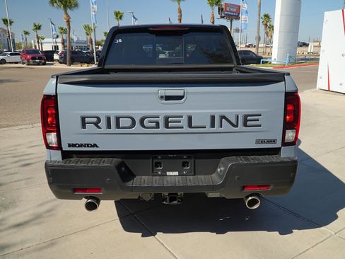 New 2026 Honda Ridgeline Black Edition image 6