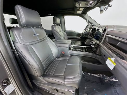New 2026 Ford F450 Platinum w/ FX4 Off-Road Package image 30