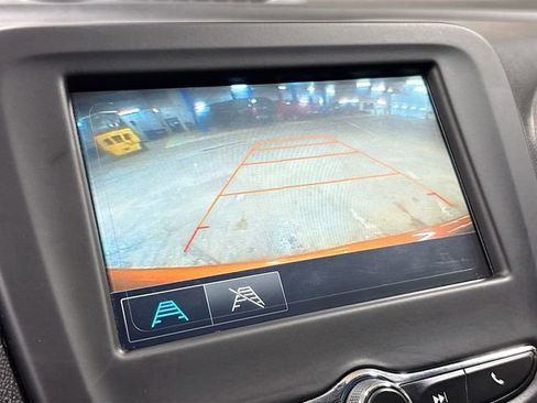 Used 2018 Chevrolet Equinox LT image 15